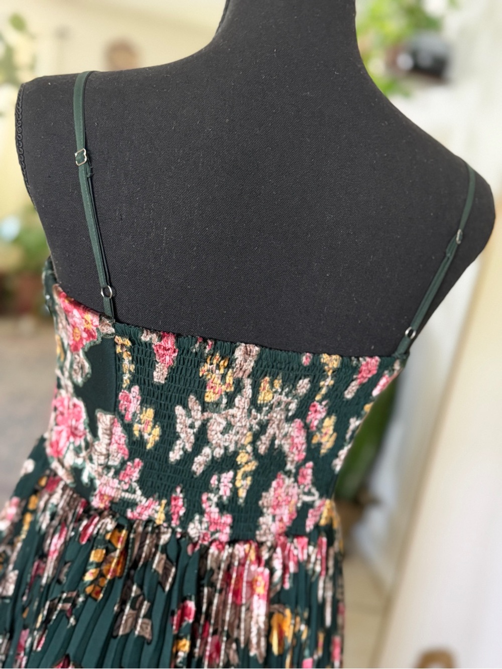 VERB Pallavi Singhee Plissé Pleated Sequin Embellished Smocked Corset Midi Dress - Picture 8 of 16